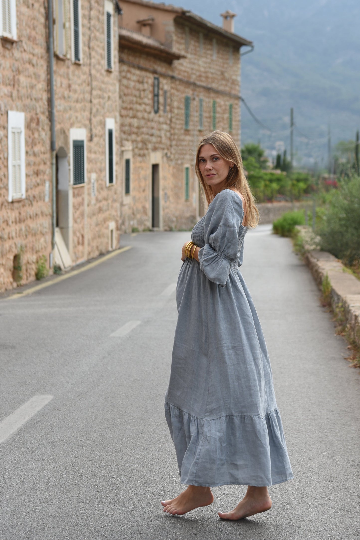 The Deia Dress // Yoli